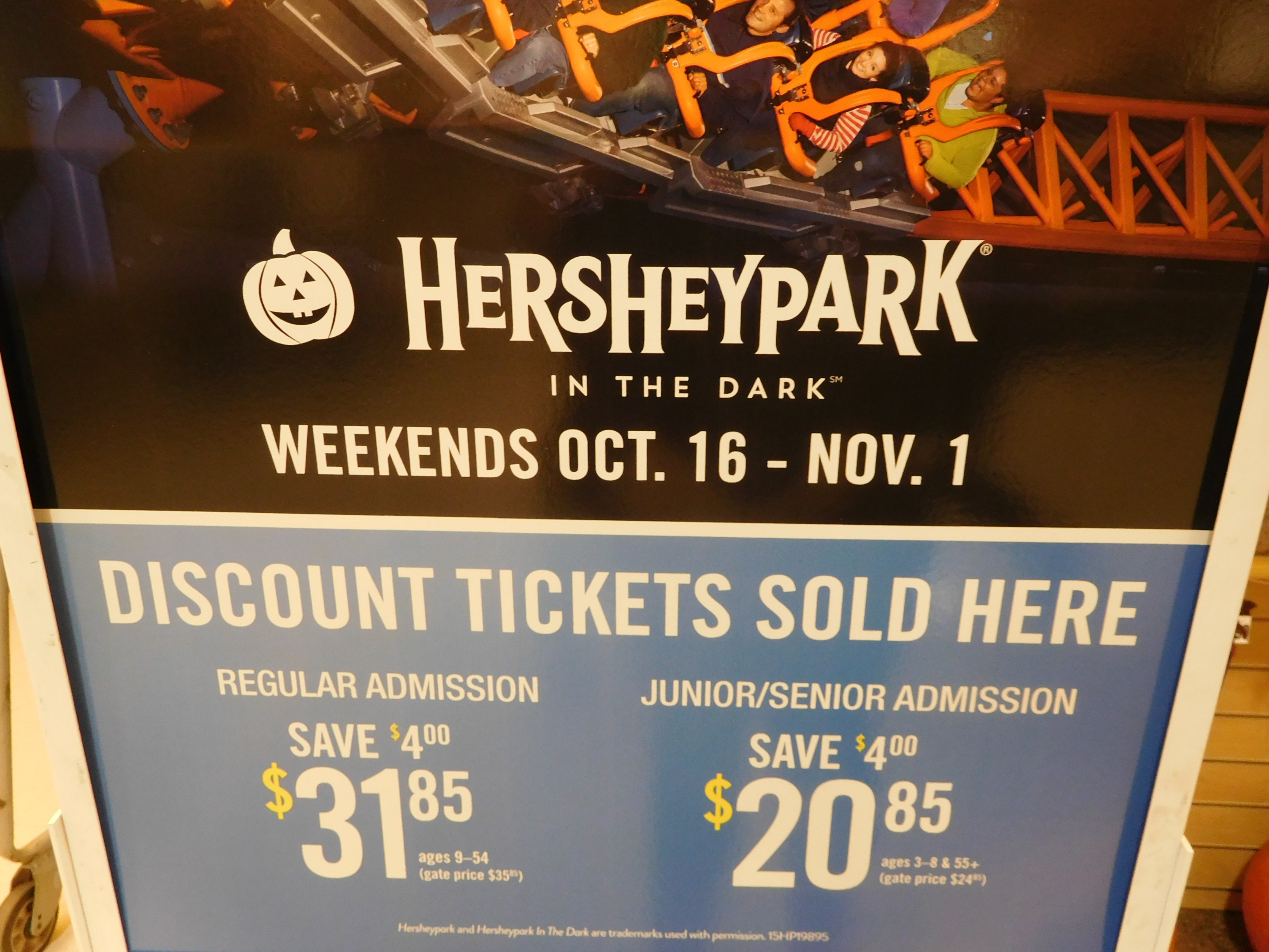 Giant Discount Hersheypark in the Dark Tickets | Ship Saves